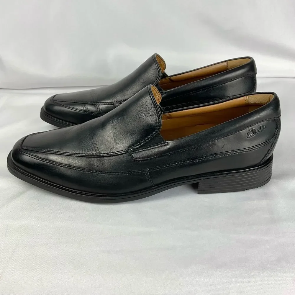 Clarks slipon loafers